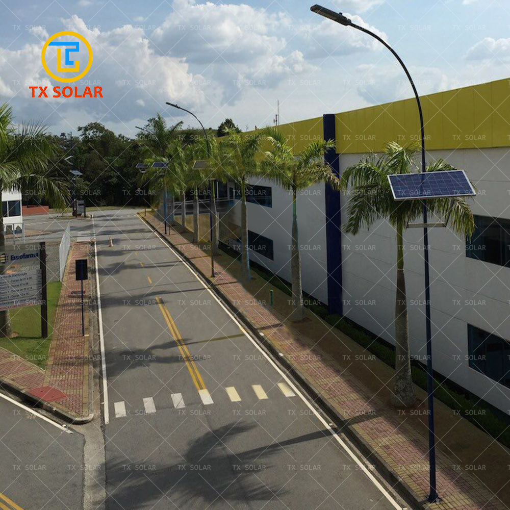 7M 40W Residential Solar Street Light With Lithium Battery