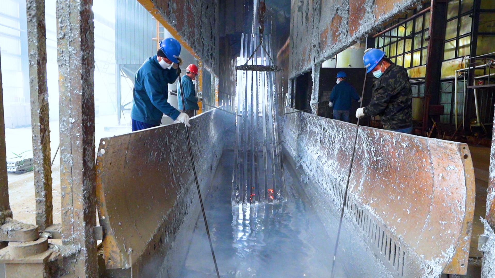 Hot-Dip Galvanizing Workshop for Light Poles